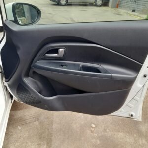 vendo tapizado de puerta KIA rio 2016